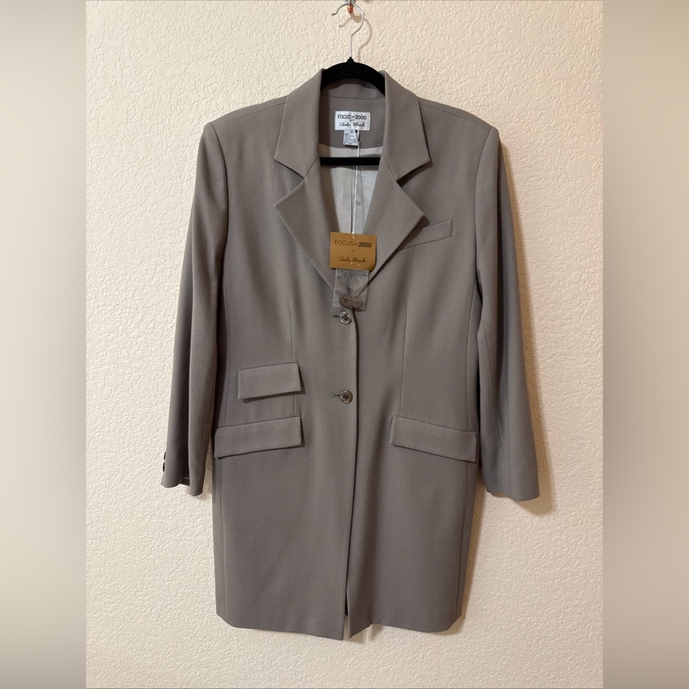 NWT Focus 2000 by Charles Gluek %100 Wool Long Blazer Womens Sz 12 Taupe Jacket